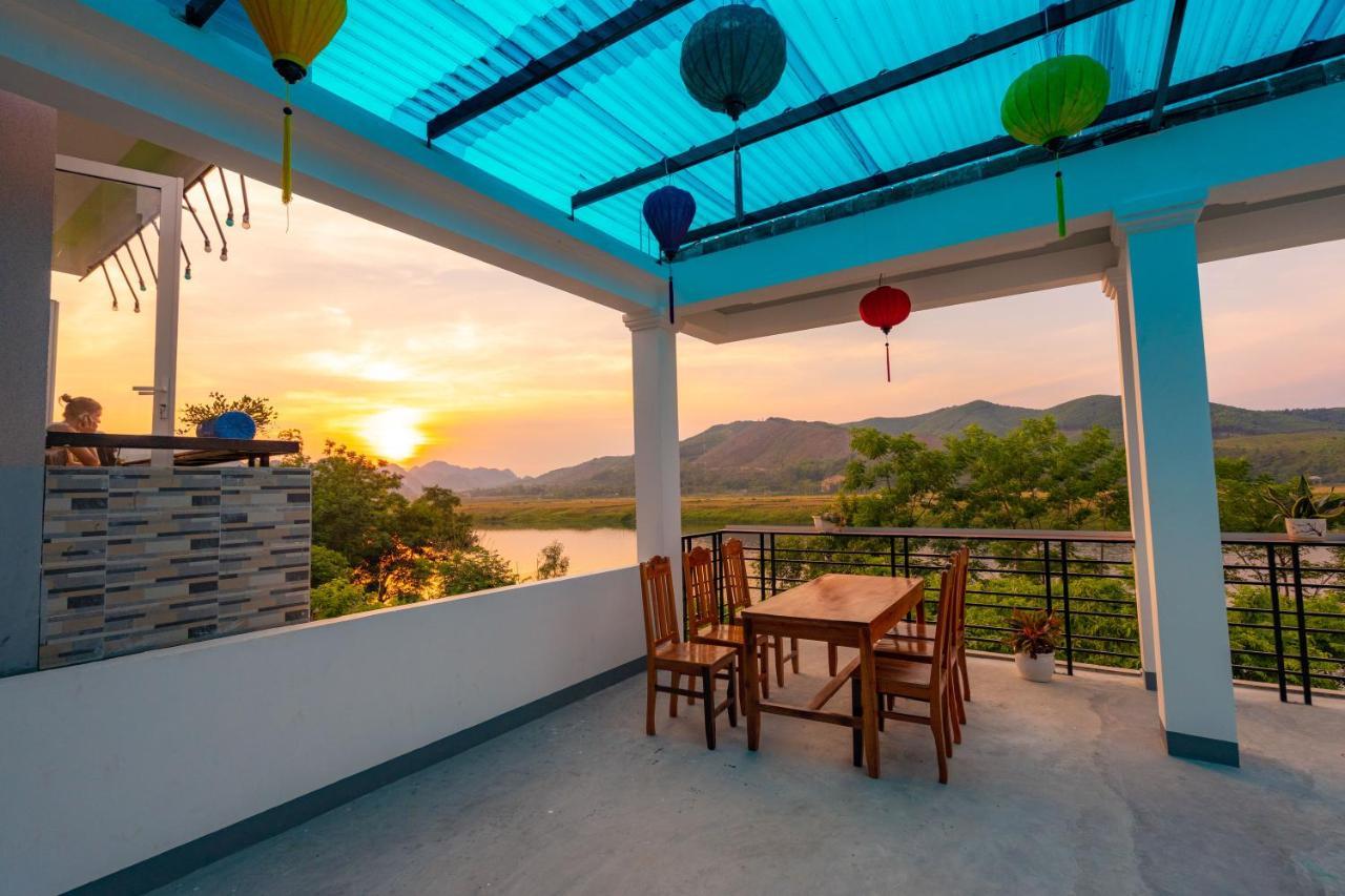 Fami Homestay 퐁냐 외부 사진