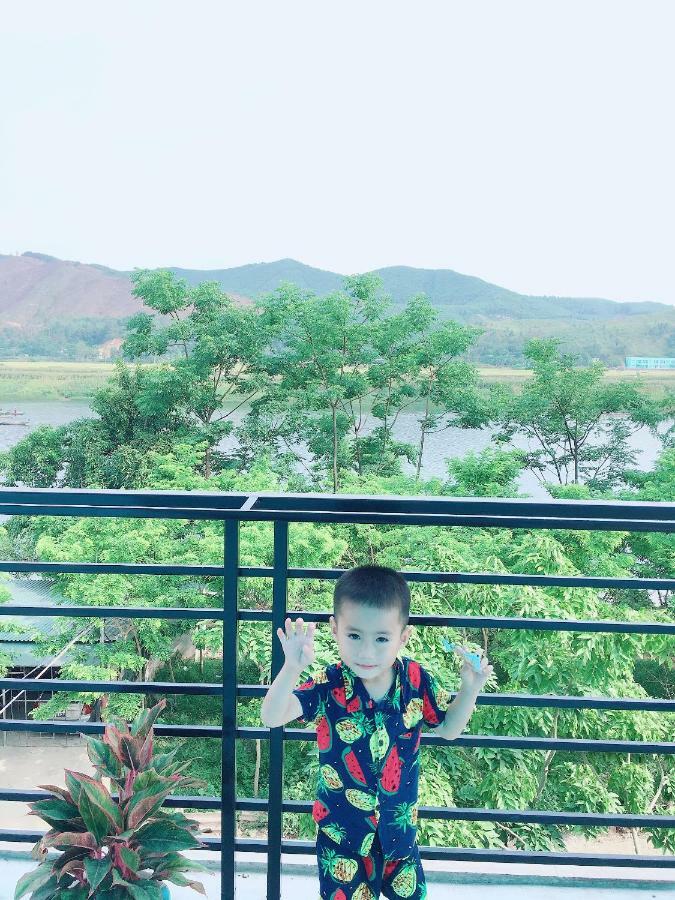 Fami Homestay 퐁냐 외부 사진