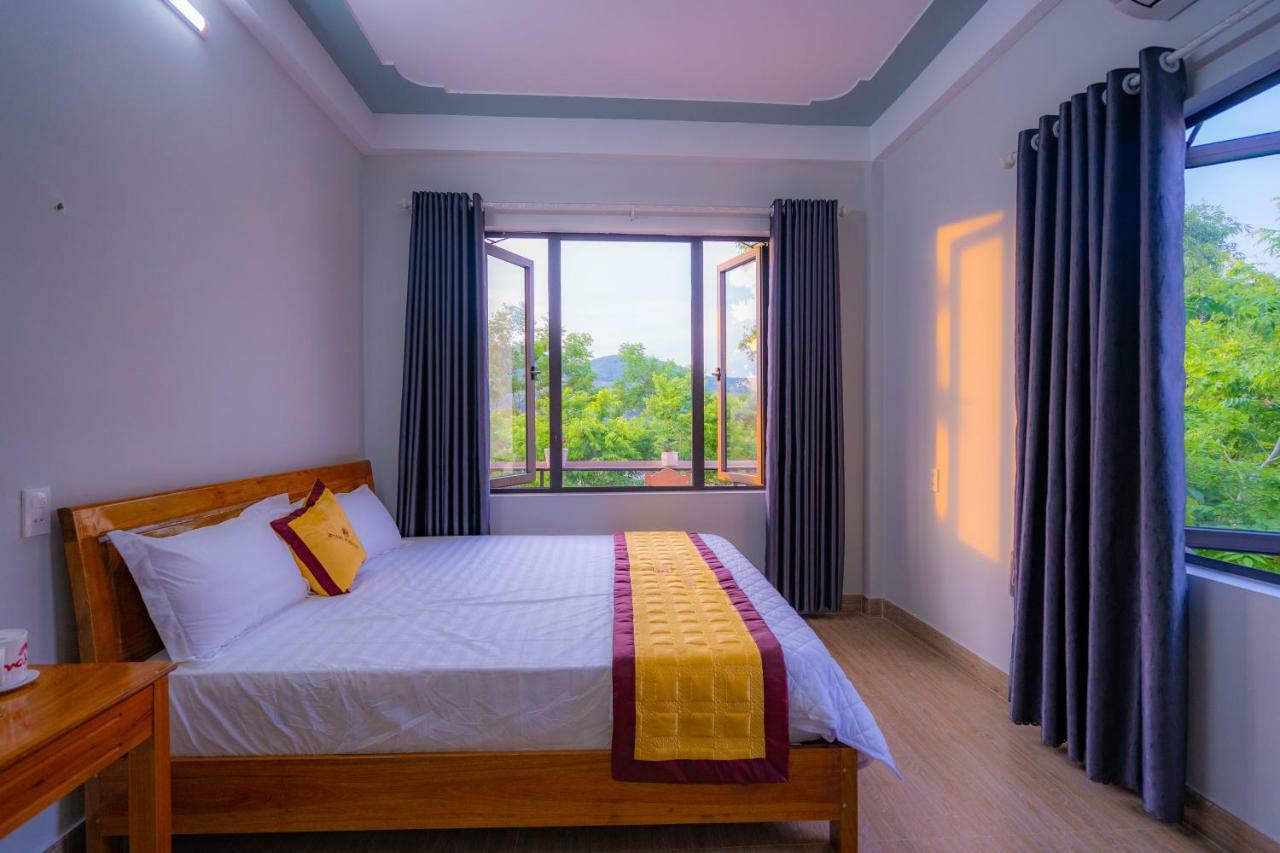 Fami Homestay 퐁냐 외부 사진